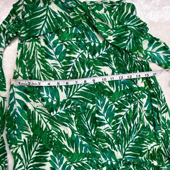 Lush Green Palm Leaf Jumpsuit Women’s M Tie Front Cutout Wide Leg Pockets - Picture 13 of 14